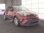 2019 Toyota C-HR LE's photo
