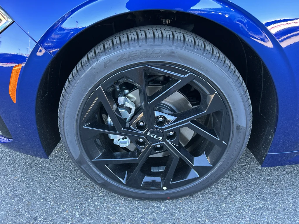 New 2026 Yacht Blue Kia GT-Line image 9