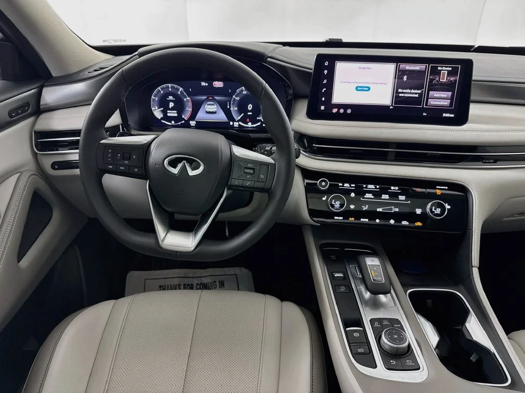 Certified Used 2027 White INFINITI PURE image 31