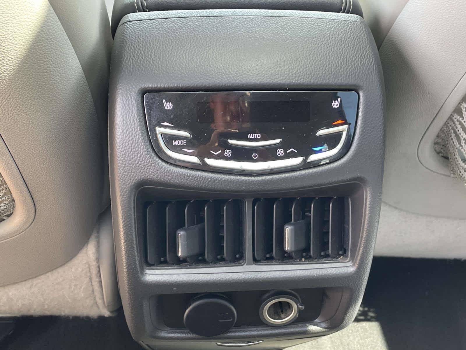 Used 2016 Platinum Ice Tricoat Cadillac Premium Collection image 26