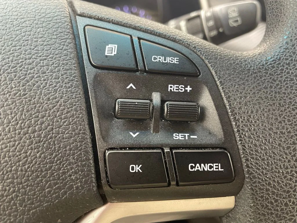 Used 2019 Blue Hyundai SEL image 21