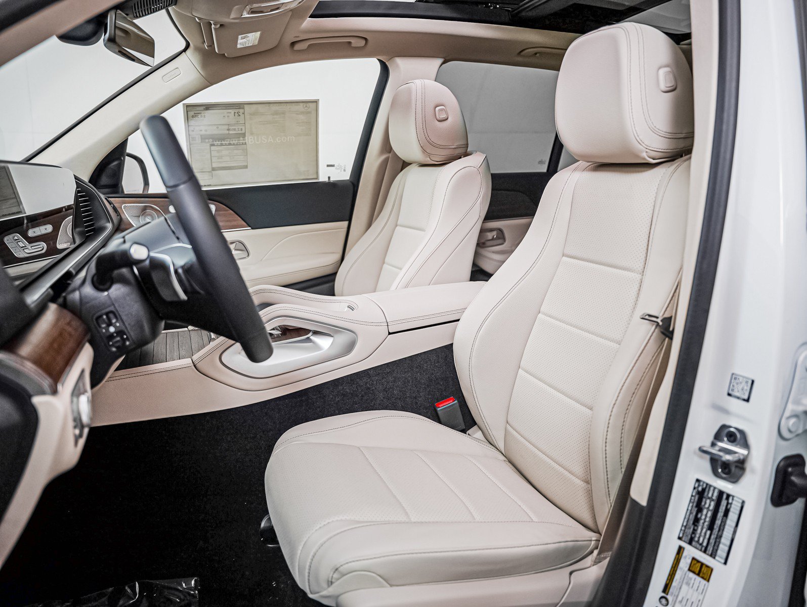 New 2026 Polar White Mercedes-Benz GLE 450 image 11