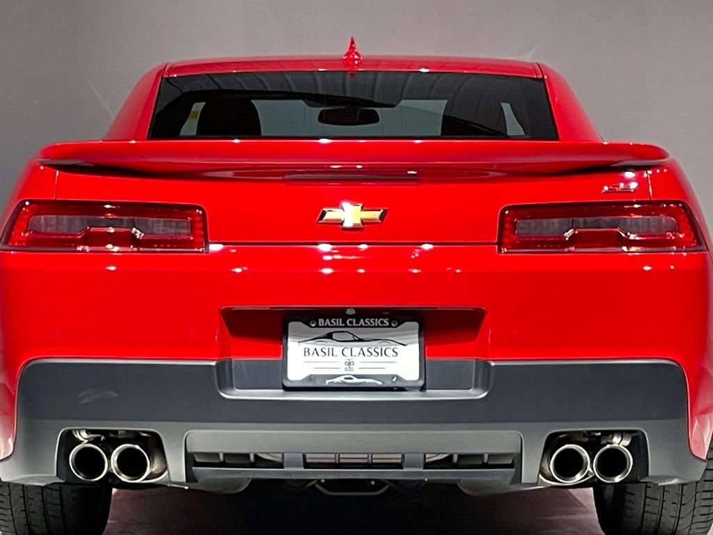 Used 2015 Red Chevrolet SS image 14