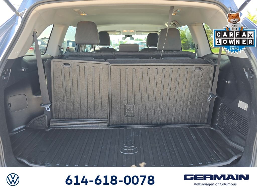 Used 2019 Shoreline Mist Toyota LE image 24