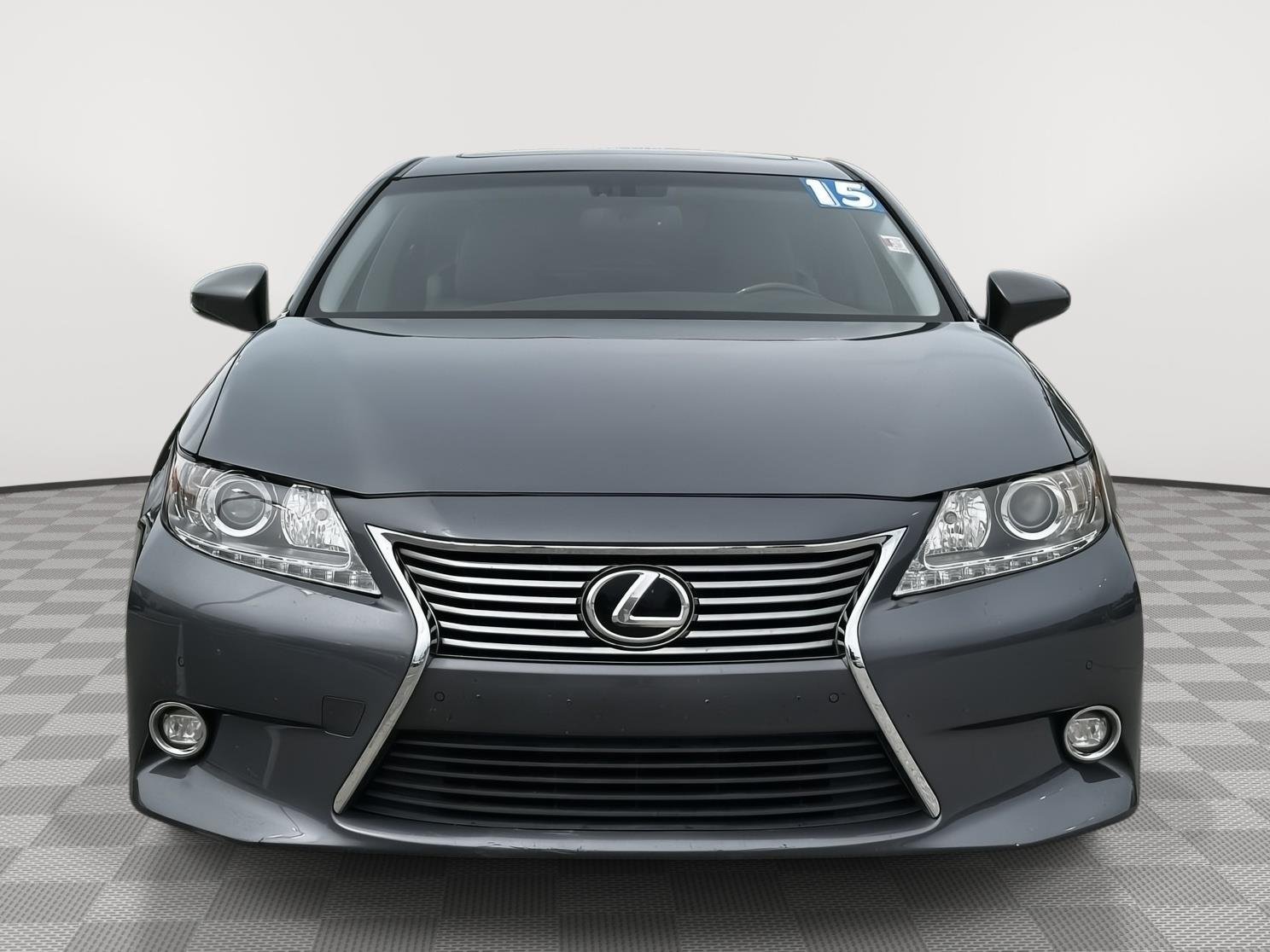 Used 2015 Nebula Gray Pearl Lexus Crafted Line image 2