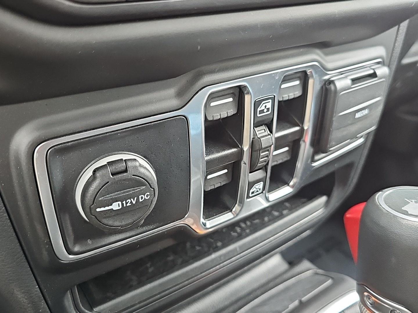Used 2022 Sting-gray Clearc Jeep Unlimited Sahara Altitude image 20