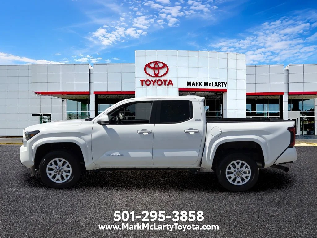Used 2025 White Toyota SR5 image 2