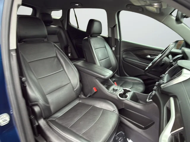 Used 2022 Blue GMC SLT image 24