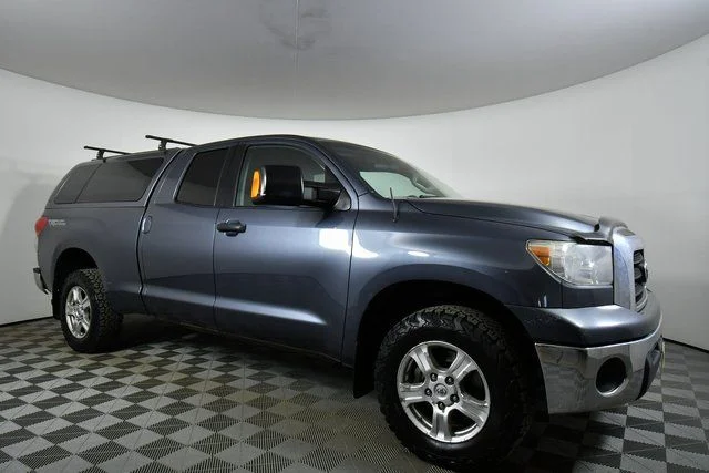 Used 2009 Blue Toyota SR5 image 9