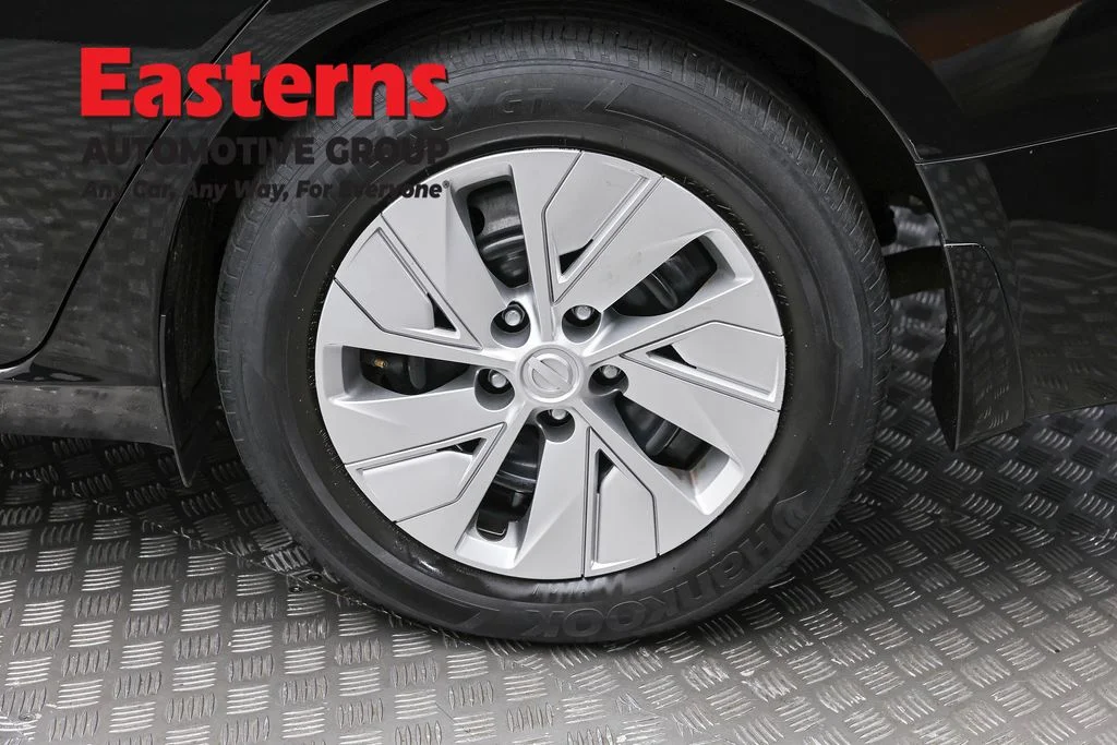 Used 2023 Black Nissan 2.5 S image 8