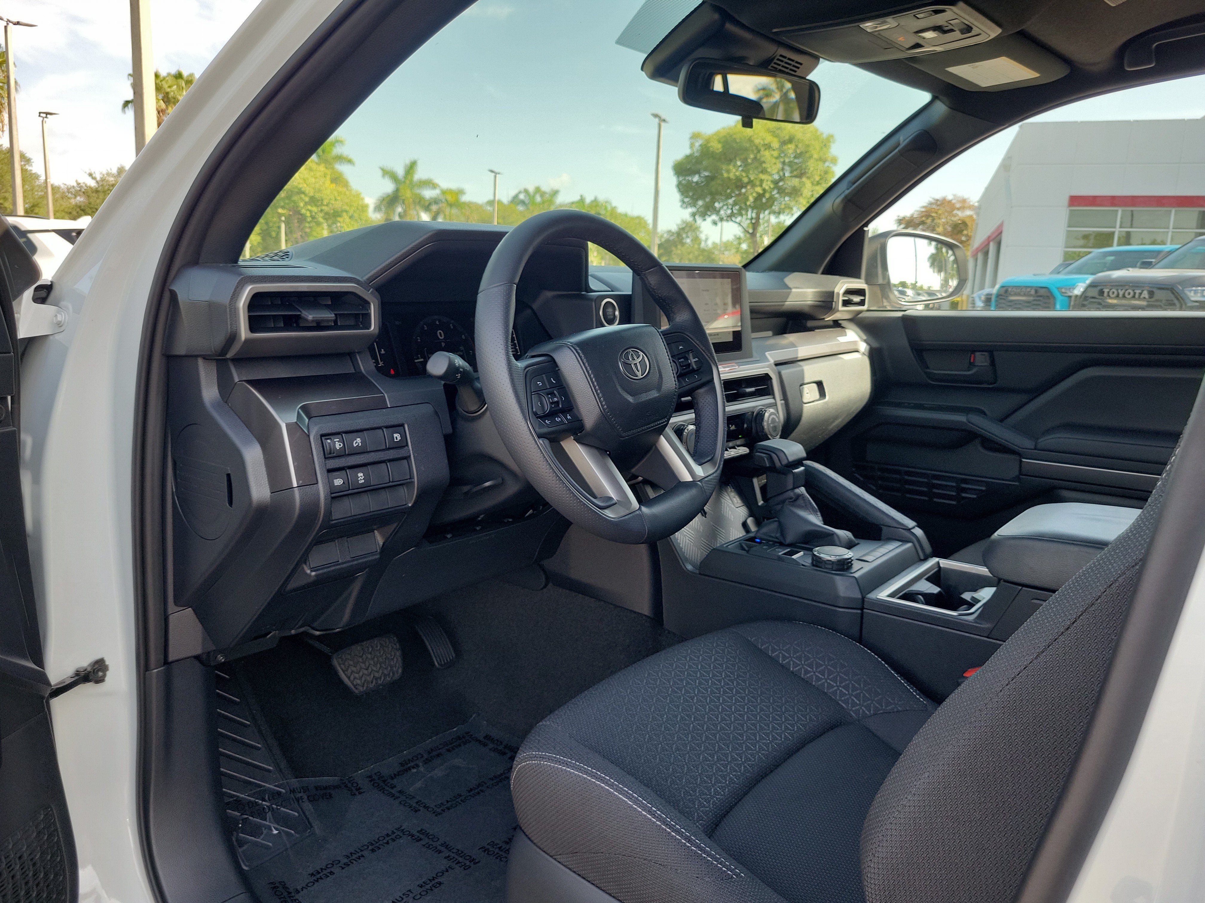 Used 2025 Ice Toyota SR5 image 15
