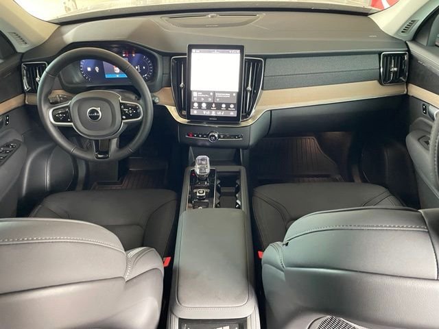 Certified Used 2026 Black Volvo B6 Plus 7-Seater image 15