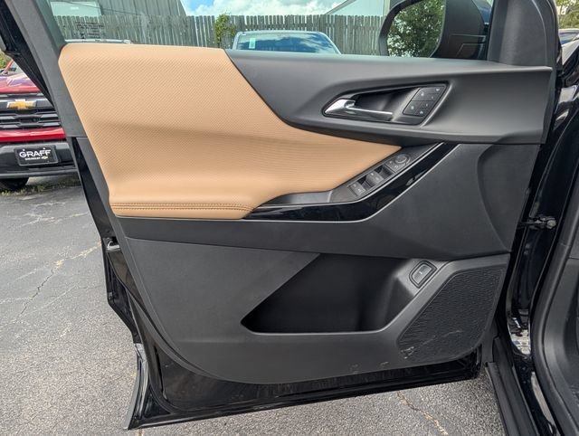 New 2027 Mosaic Black Metallic Chevrolet ACTIV image 12