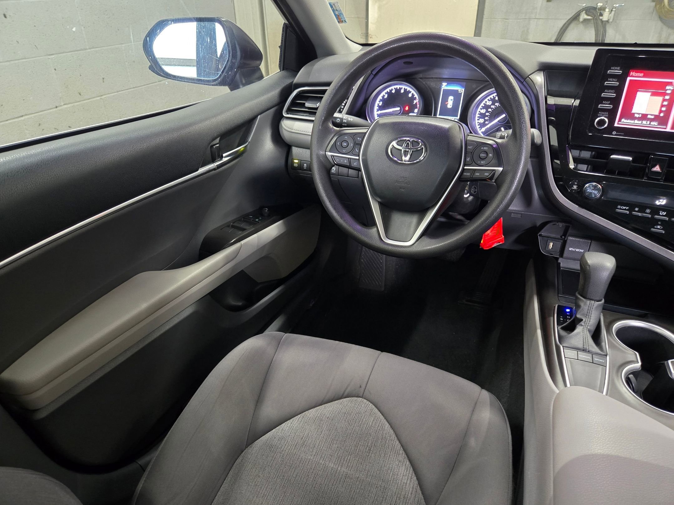Used 2022 PREDAWN GRAY MI Toyota LE image 9