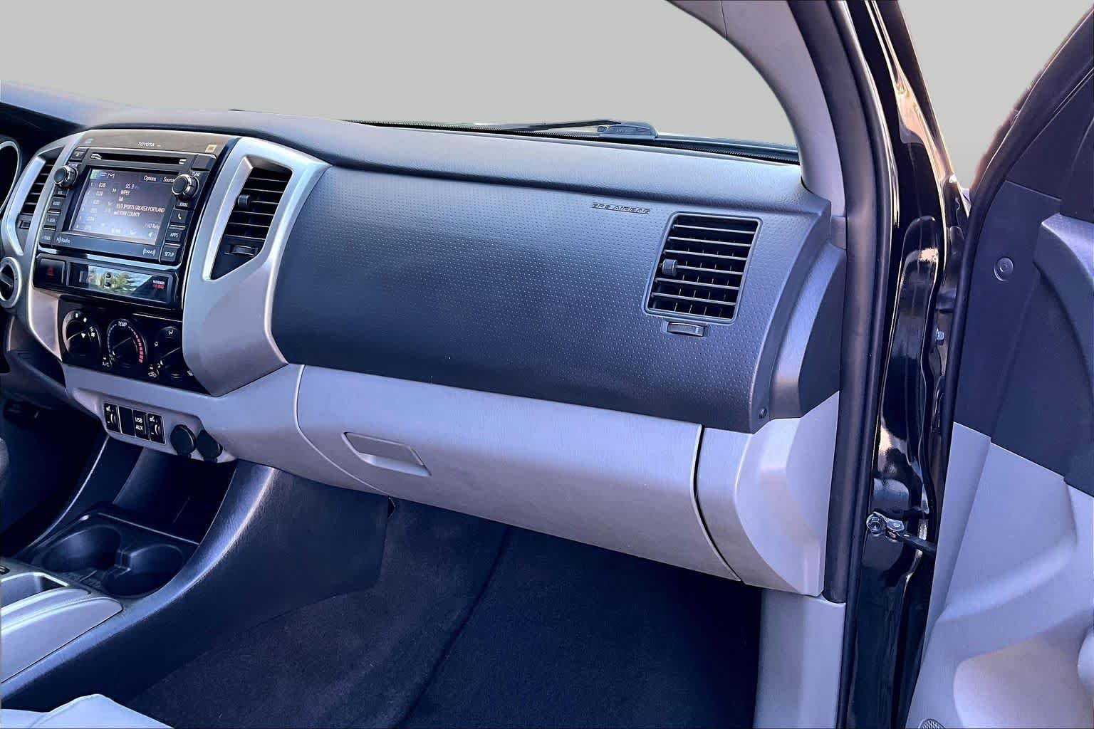 Used 2013 Black Toyota  image 19