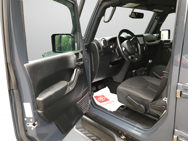 Used 2017 Black Jeep Unlimited Sport image 13