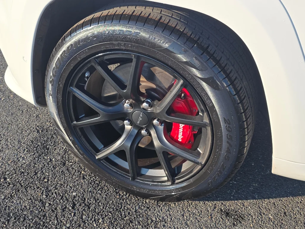 Used 2019 Bright White Clearcoat Jeep SRT image 30