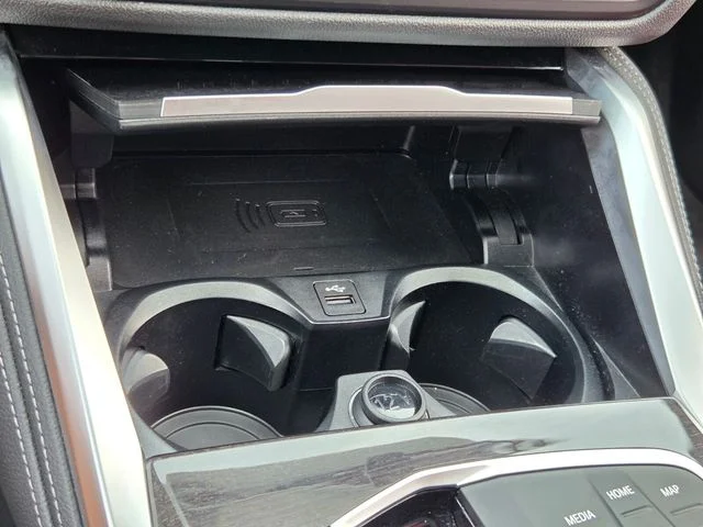 Used 2023 Gray BMW eDrive40 image 39