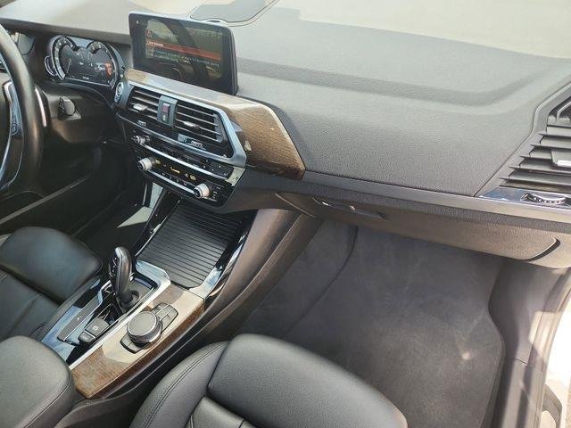 Used 2019 White BMW sDrive30i image 29