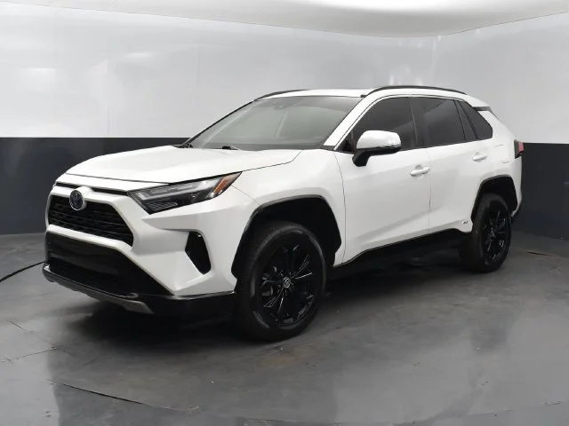 2023 Toyota RAV4 SE