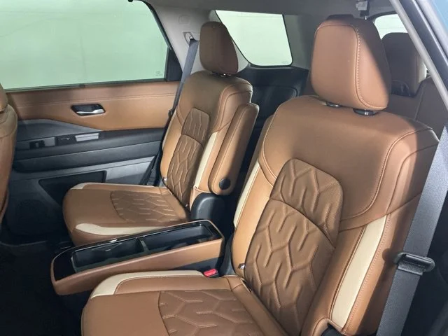 New 2026 Green Nissan Platinum image 23