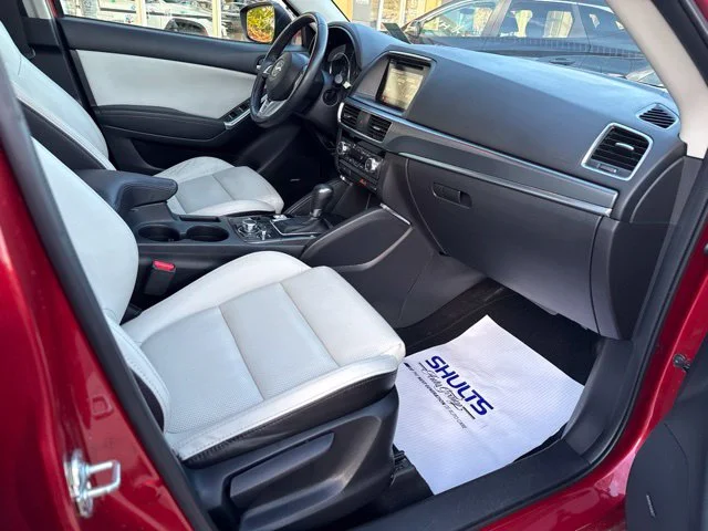 Used 2016 Red Mazda Grand Touring image 23