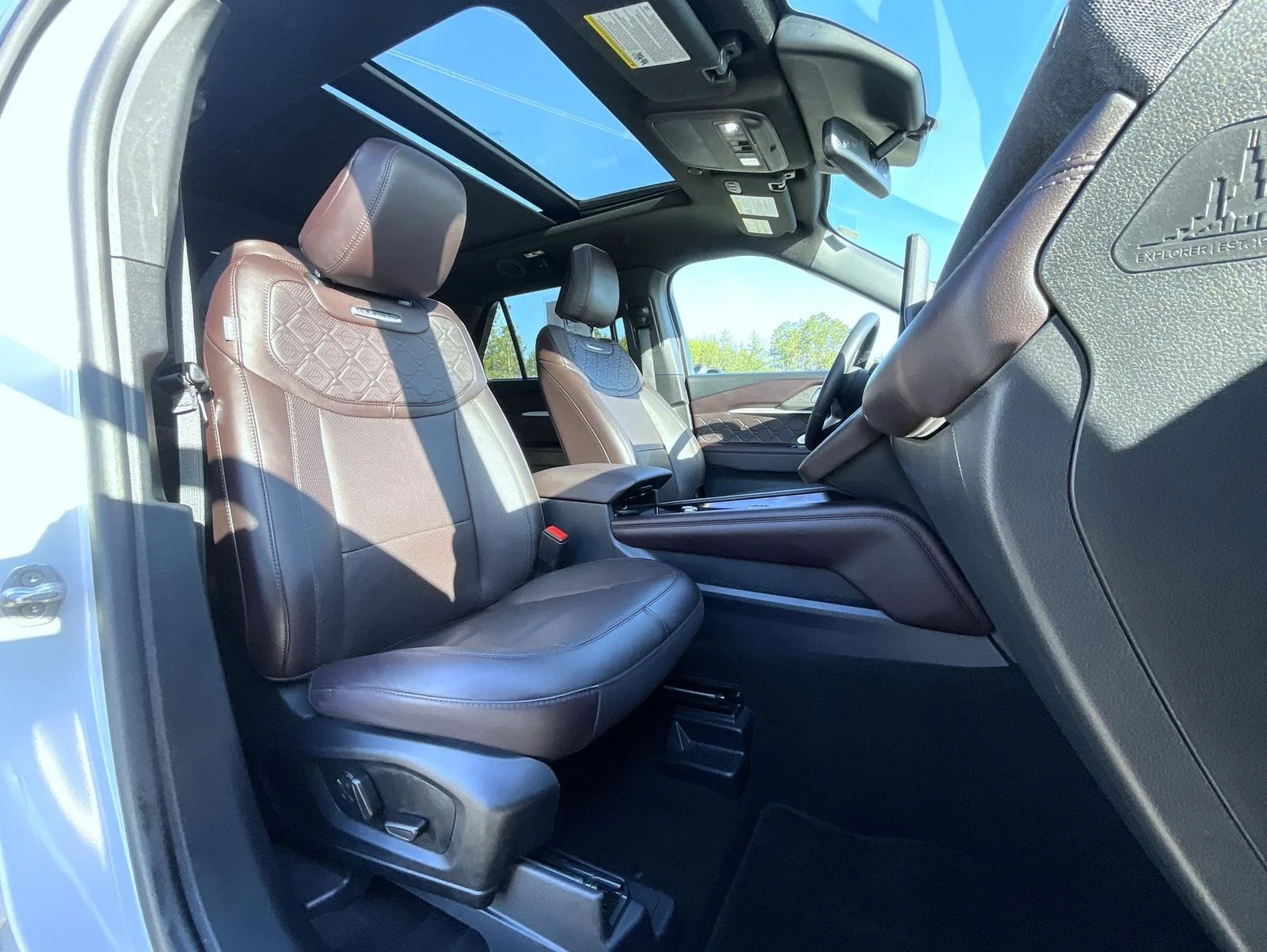 Used 2025 White Ford Platinum image 16