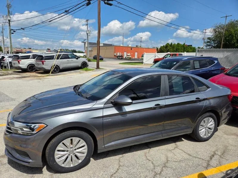 Used 2020  Volkswagen 1.4T S image 6