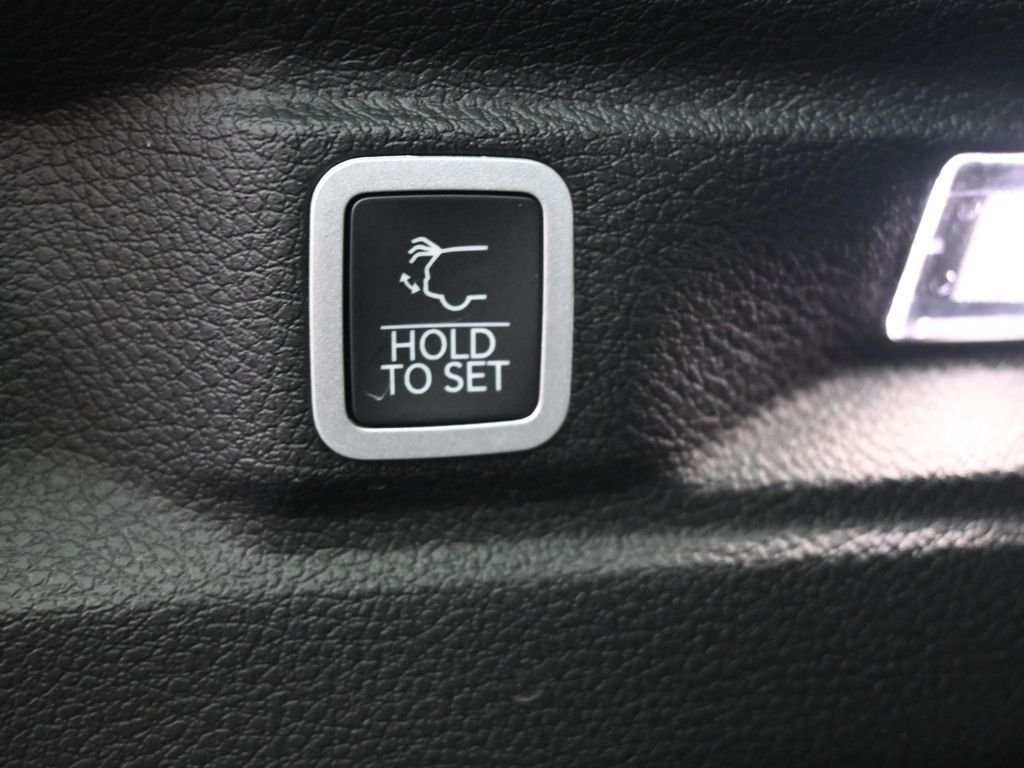 New 2026 Steel Blue Exterior Paint Jeep Limited image 13