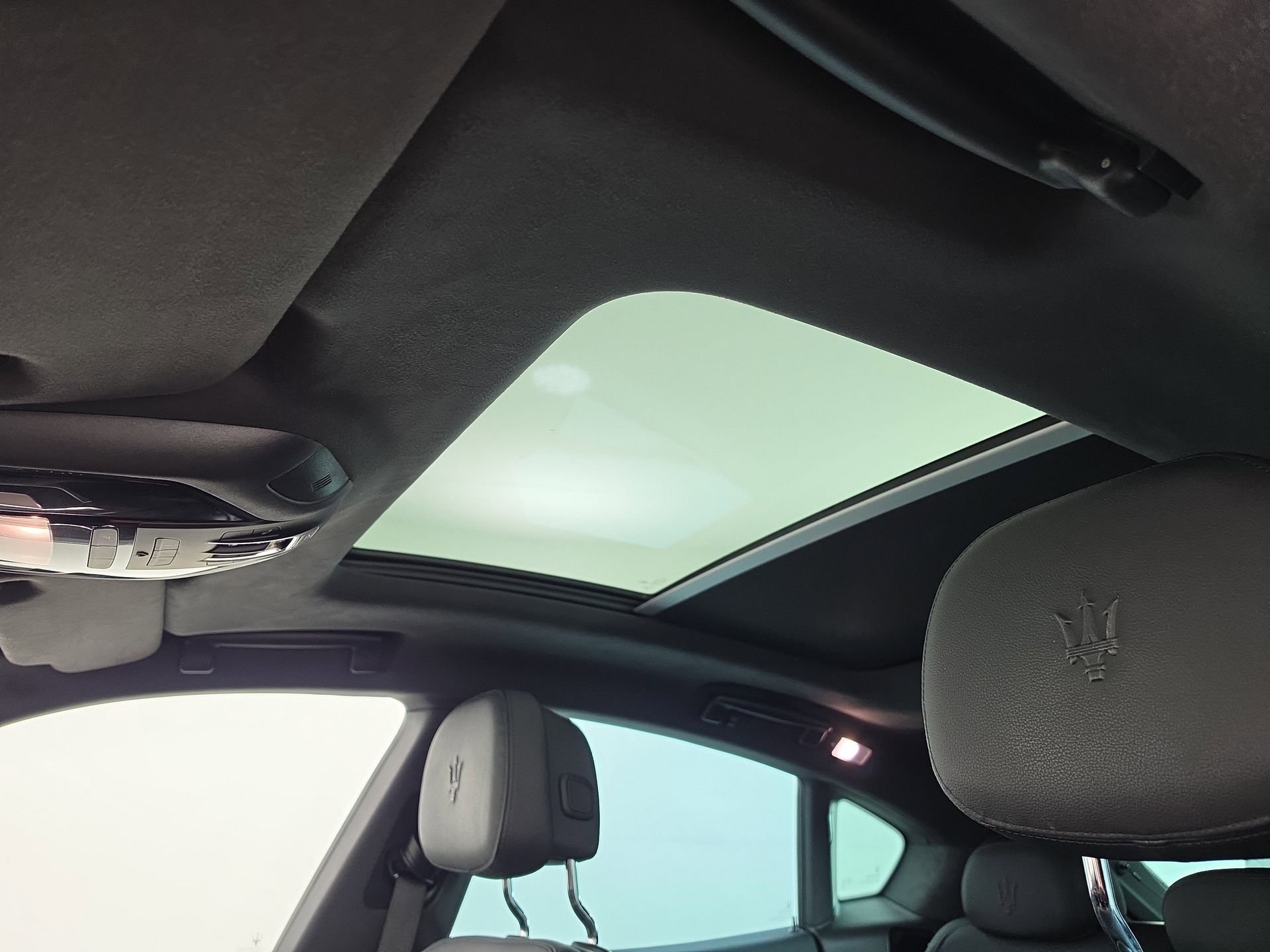 Used 2022 Gray Maserati Modena image 30