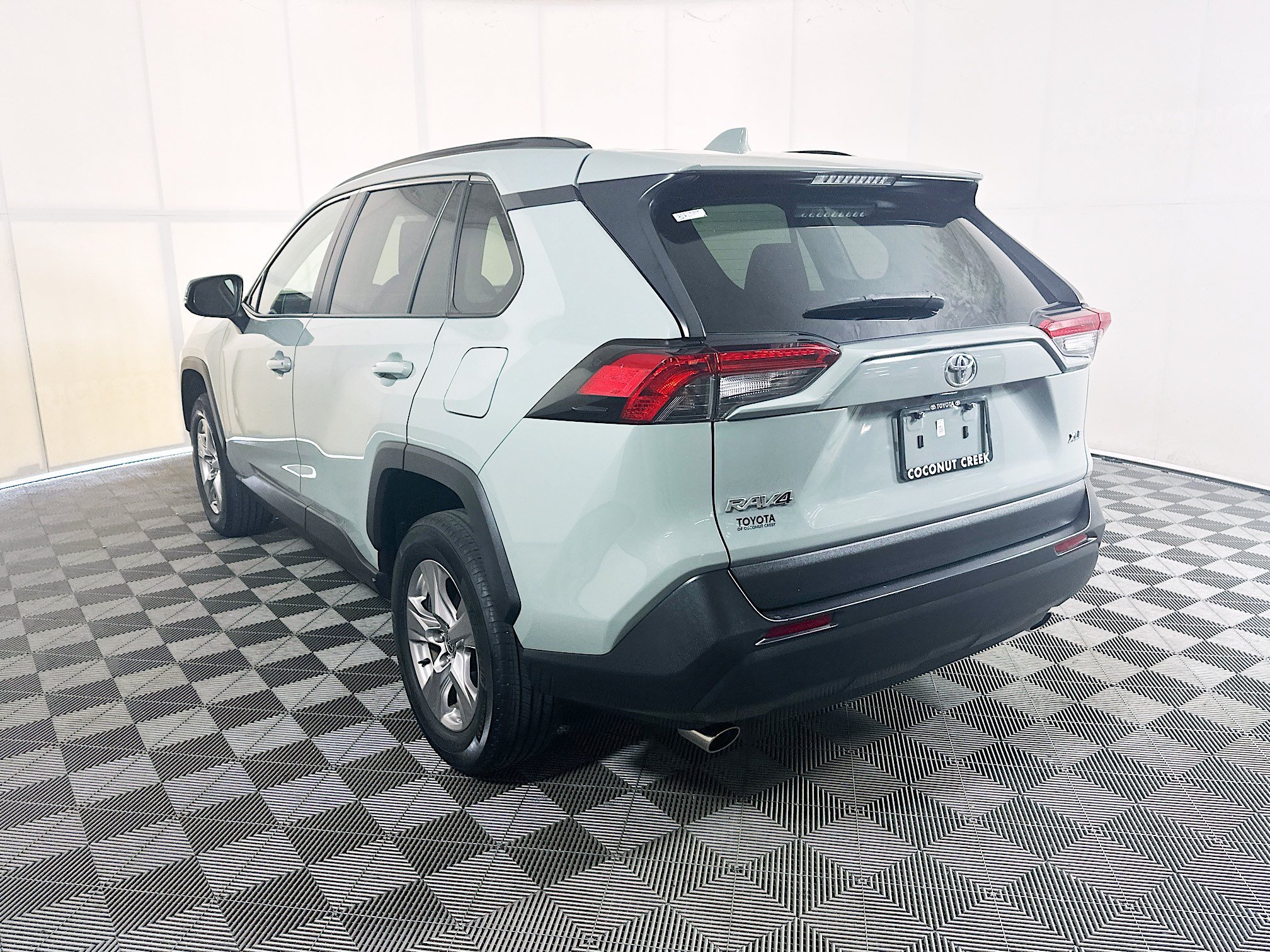 Used 2023 Lunar Toyota XLE image 5