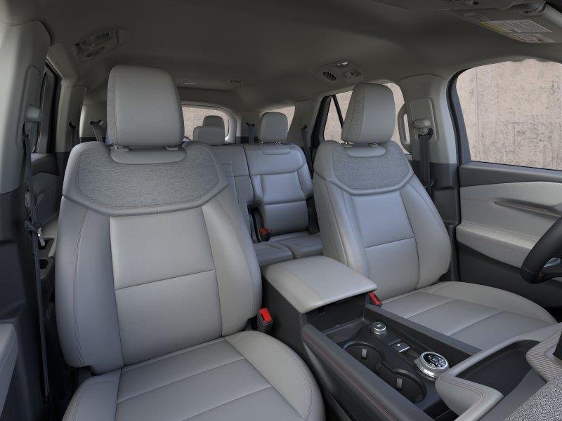 Used 2026 Agate Black Ford Active image 10
