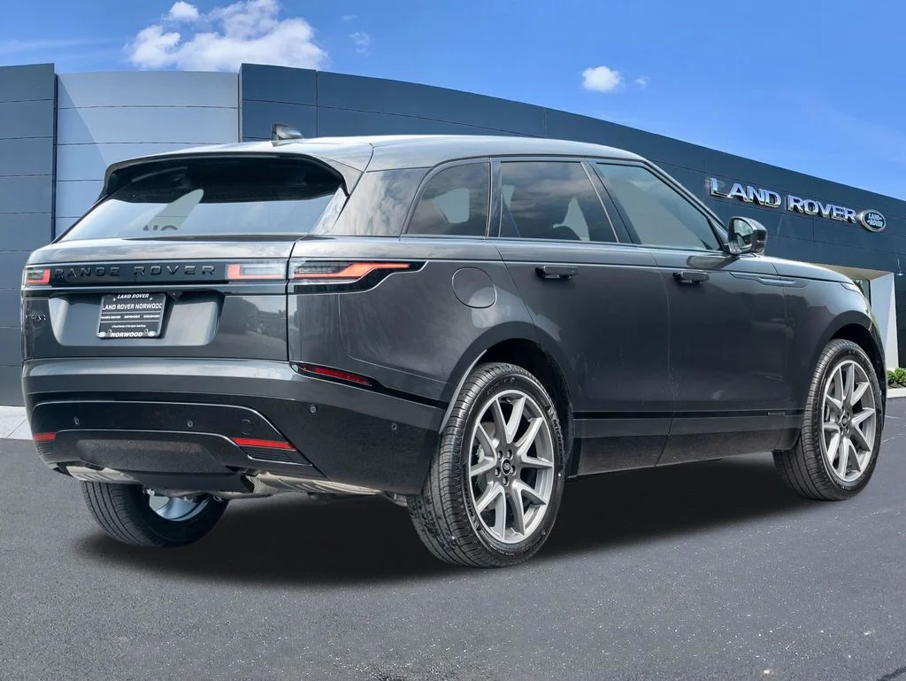 New 2026 Gray Land Rover  image 4