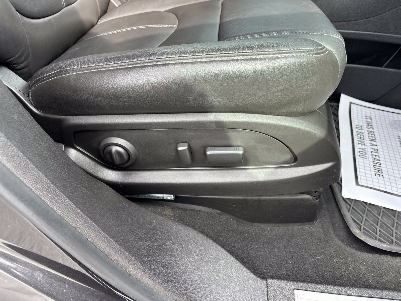 Used 2017 Silver GMC Limited image 40