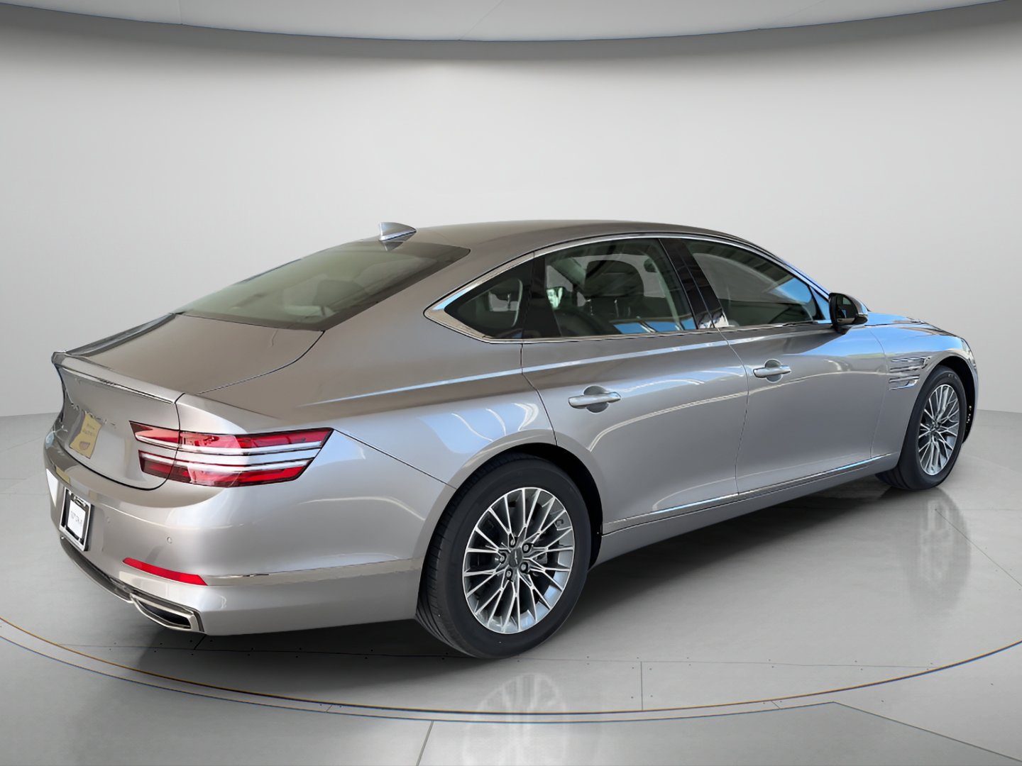 Used 2023 Savile Silver Genesis 2.5T image 5