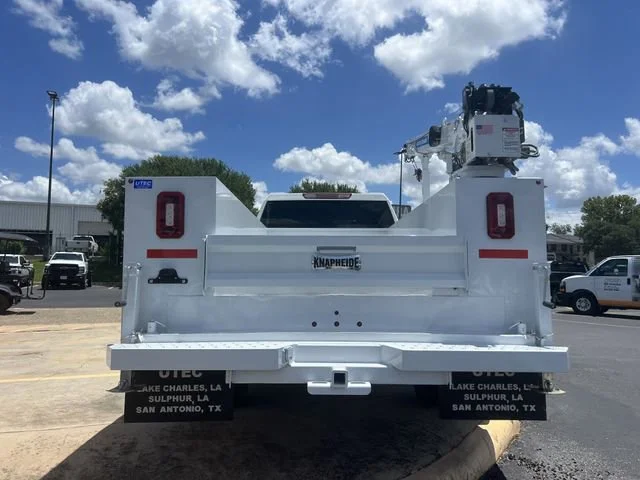 New 2025 Summit White Chevrolet Work Truck image 20
