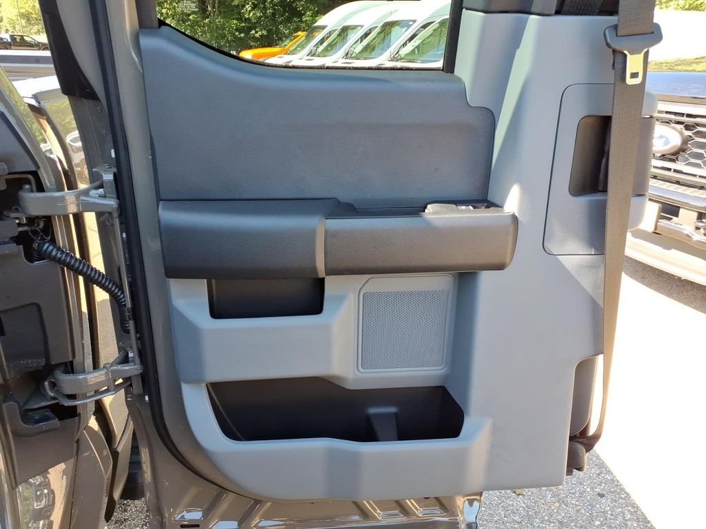 New 2027 Marsh Gray Metallic Ford F-350® XLT image 18