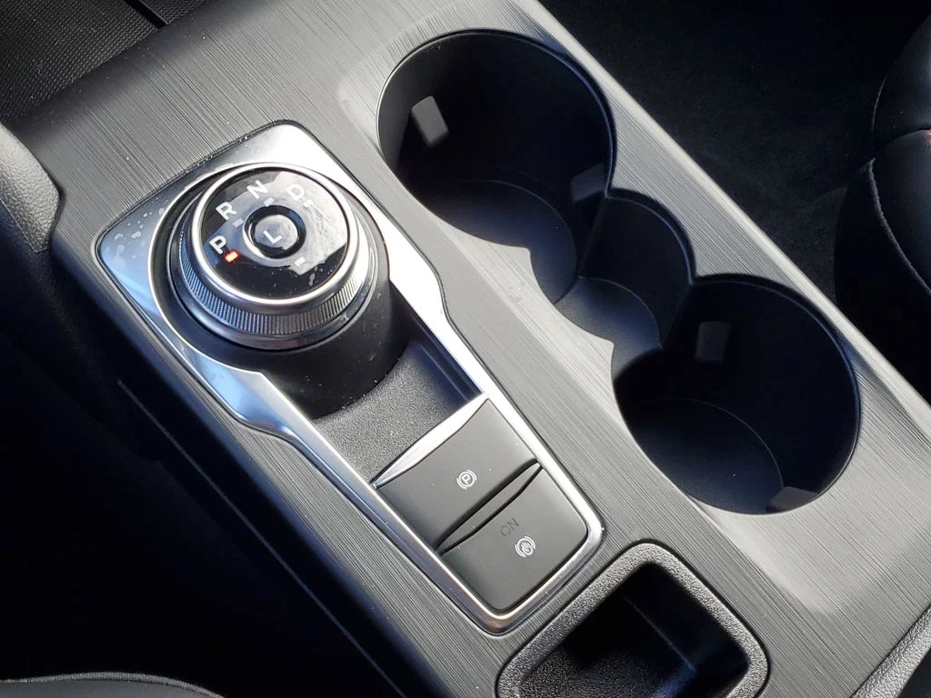 2026 Ford Escape ST-Line - Photo 17