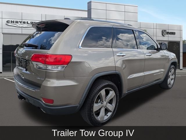 Used 2016 Beige Jeep Limited image 4