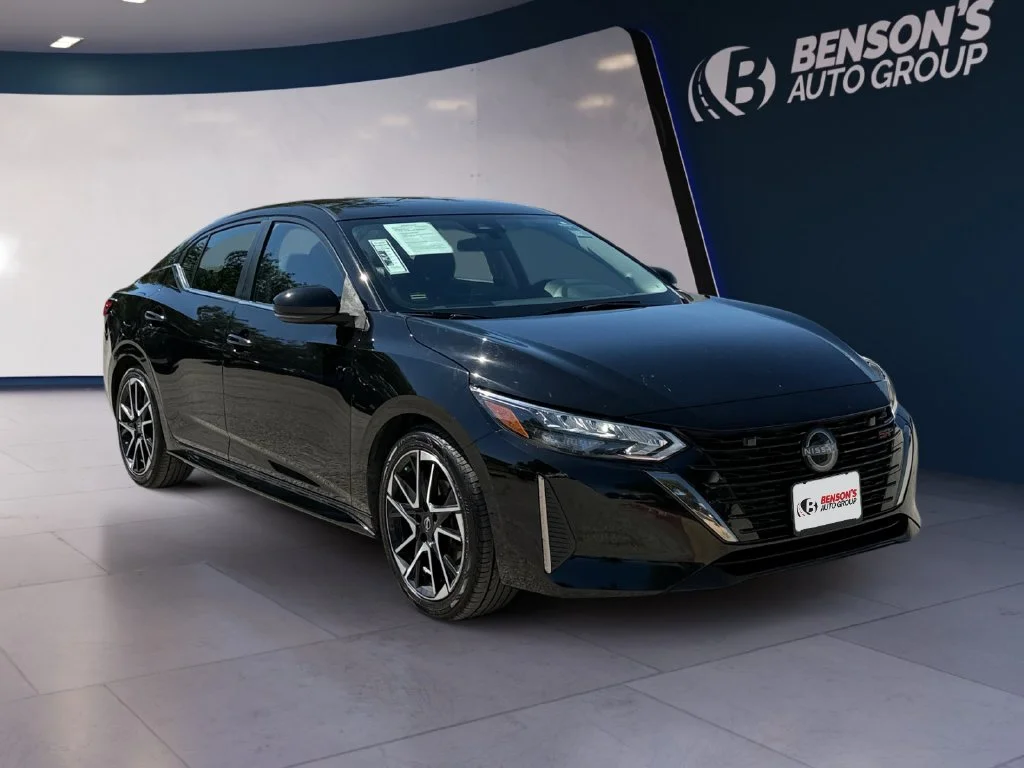 Used 2025 Black Nissan SR image 7