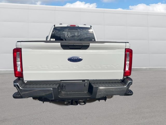 New 2026 Oxford White Ford F-350® XL image 3