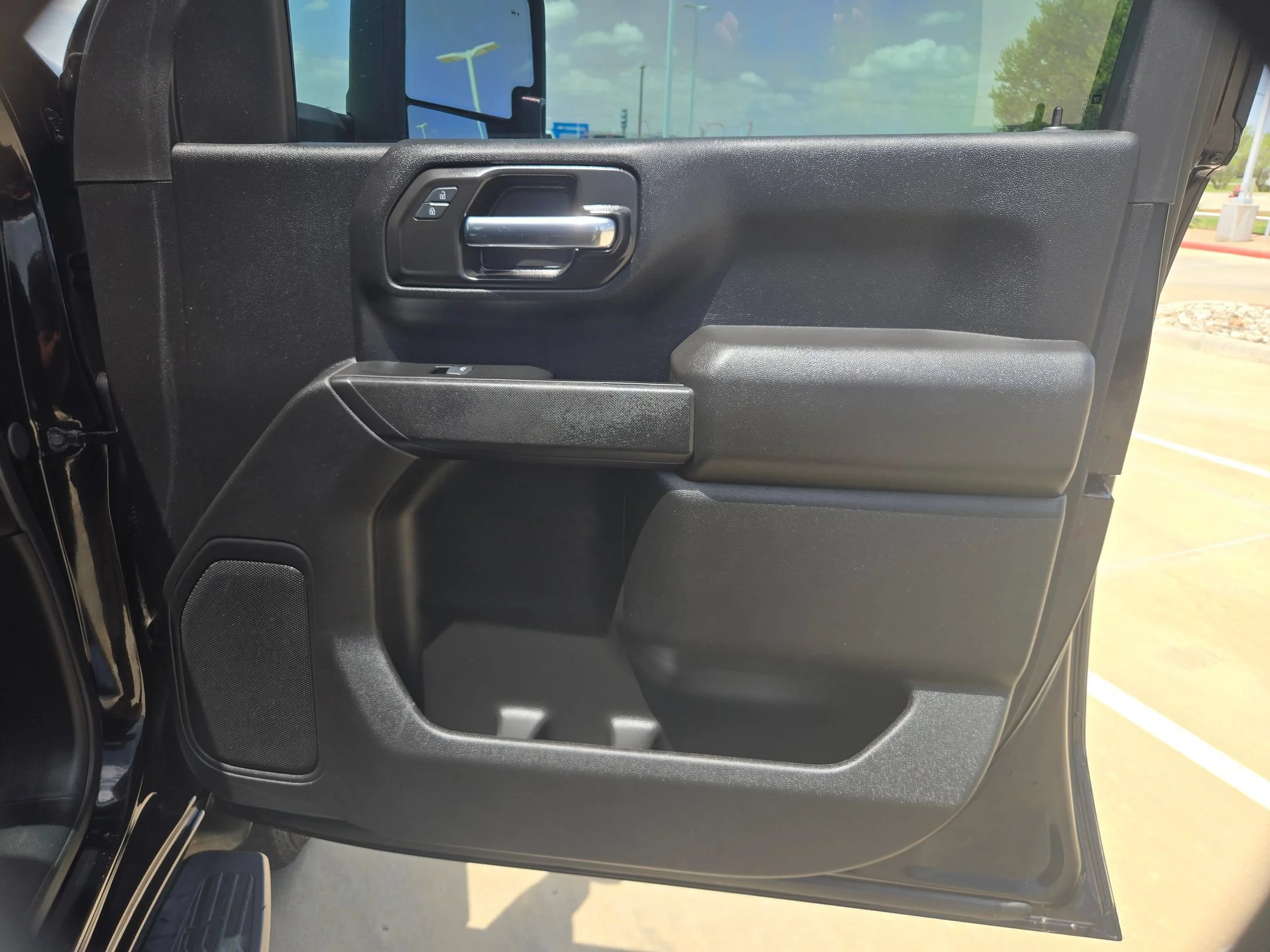 Used 2025 Black Chevrolet Custom image 22