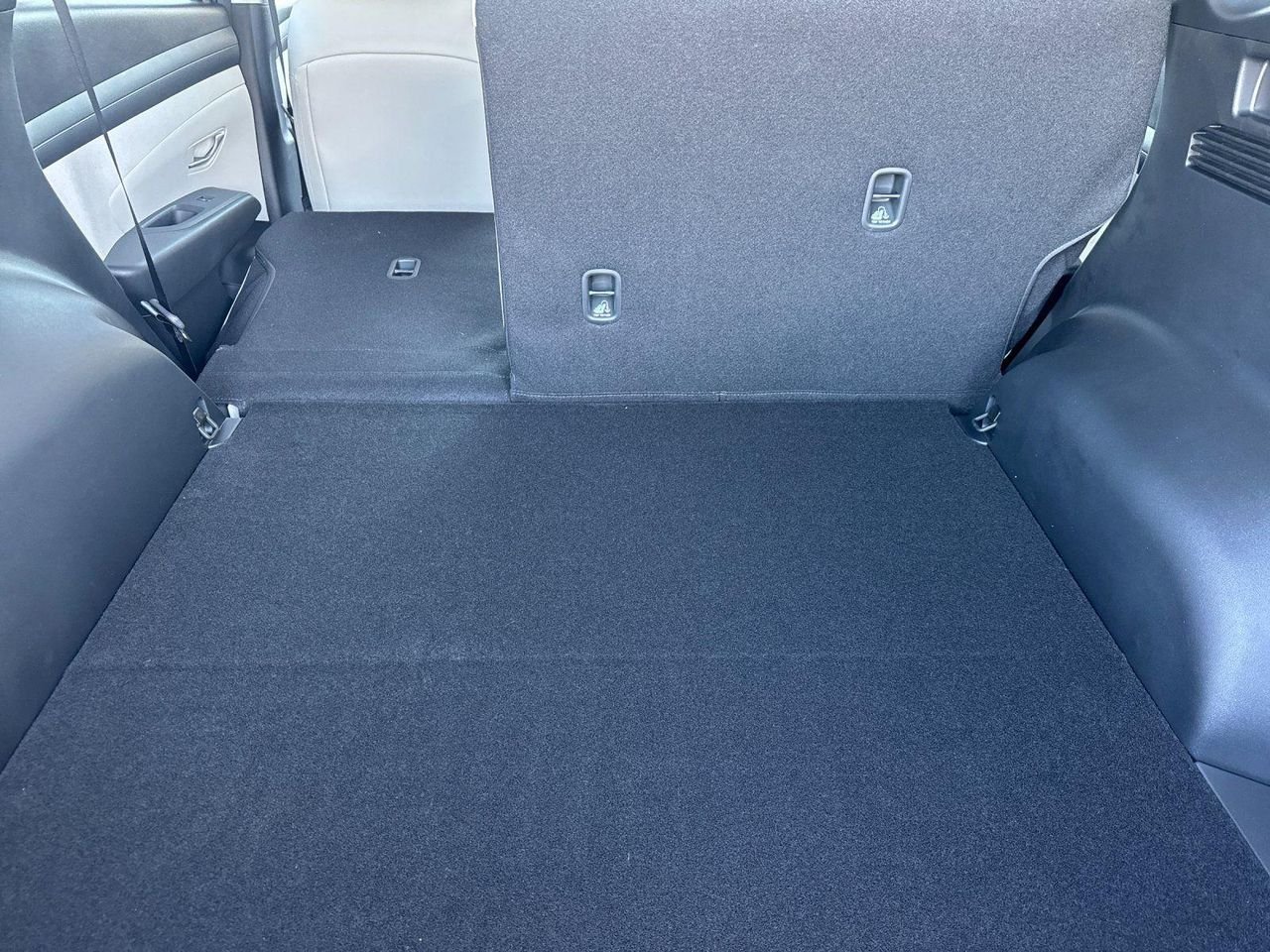 New 2026 Gray Hyundai SEL Premium FWD image 14