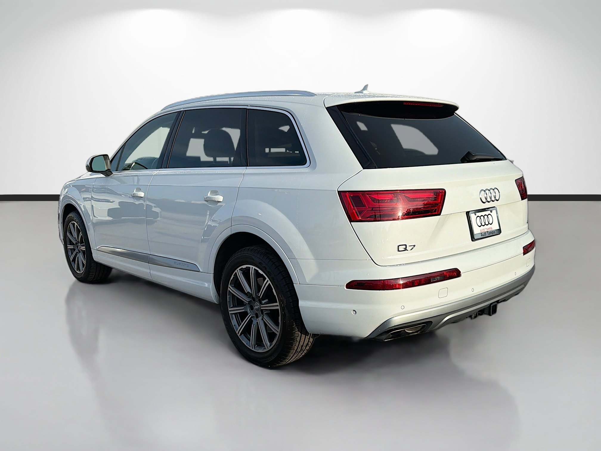 Used 2019 Glacier White Audi Premium Plus image 5