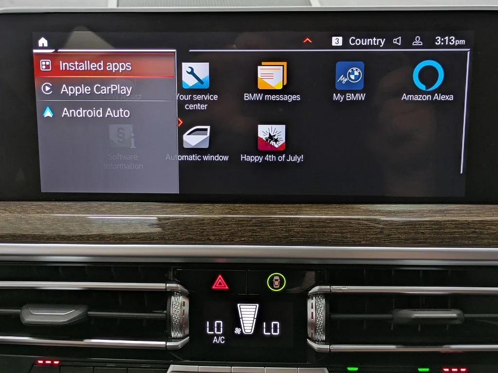Used 2022 Blue BMW xDrive30i image 9