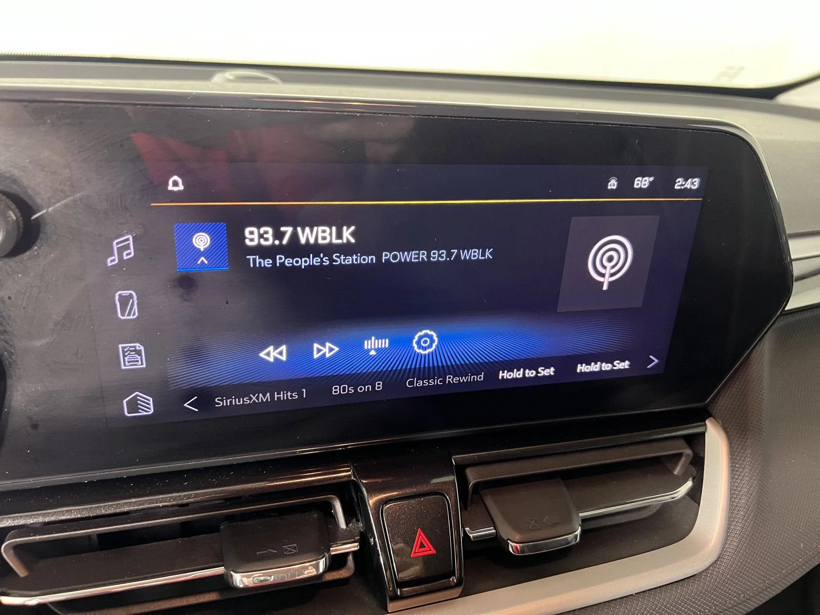 Used 2024 Summit White Chevrolet LT image 8