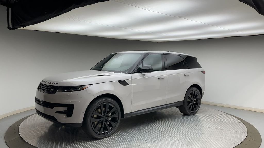 New 2026 Borasco Grey LAND ROVER SE image 6