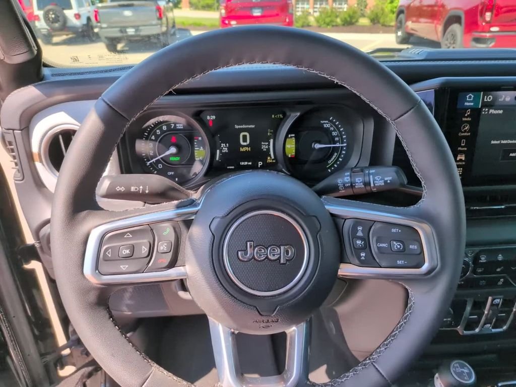 Used 2025 Black Jeep Sahara 4xe image 25