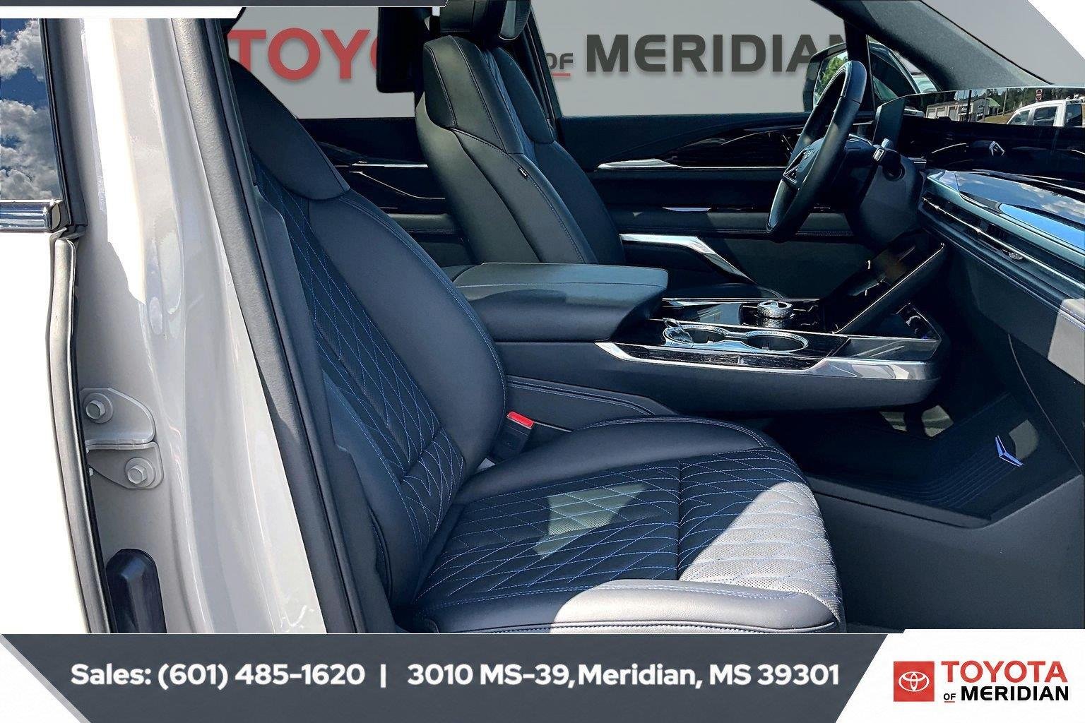 Used 2026 Sandstone Cadillac Luxury image 6