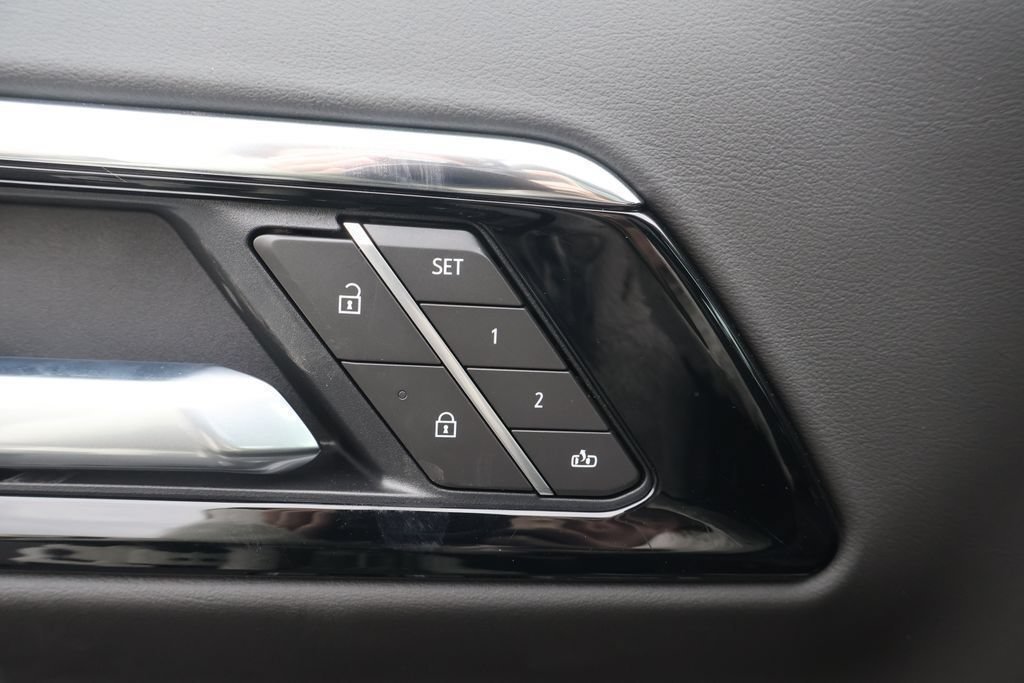 2026 Chevrolet Suburban RST - Photo 20